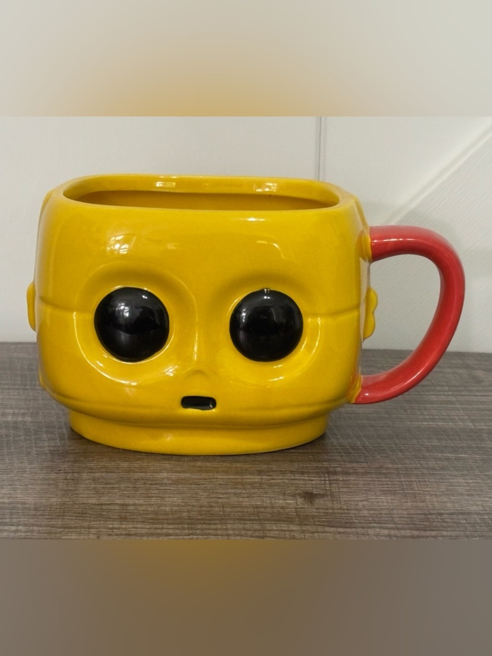 Exclusive Funko Pop Star Wars C-3PO mug